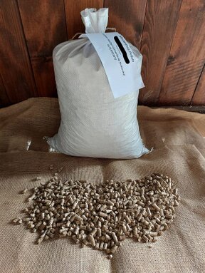 InkedMiscanthus Pellets_LI.jpg